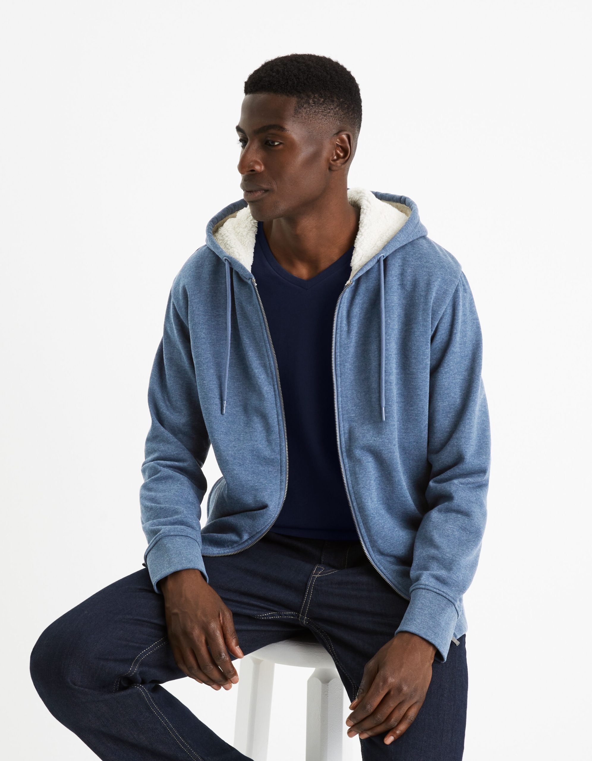 celio-sweat-capuche-210fvp-1.jpg