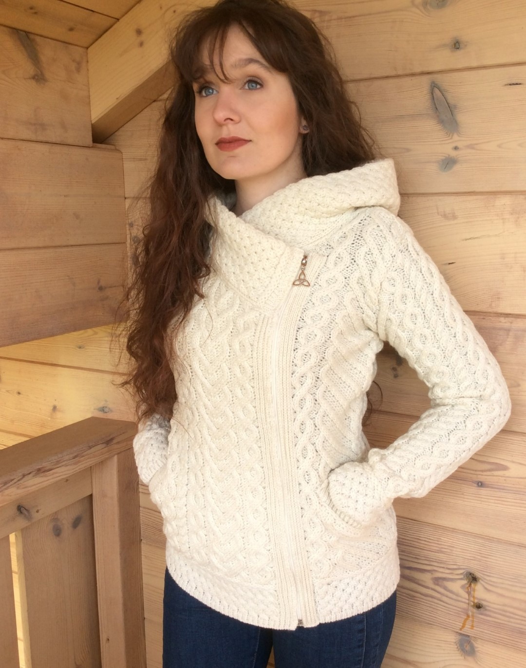 pull-laine-capuche-femme-121mho-1.jpg