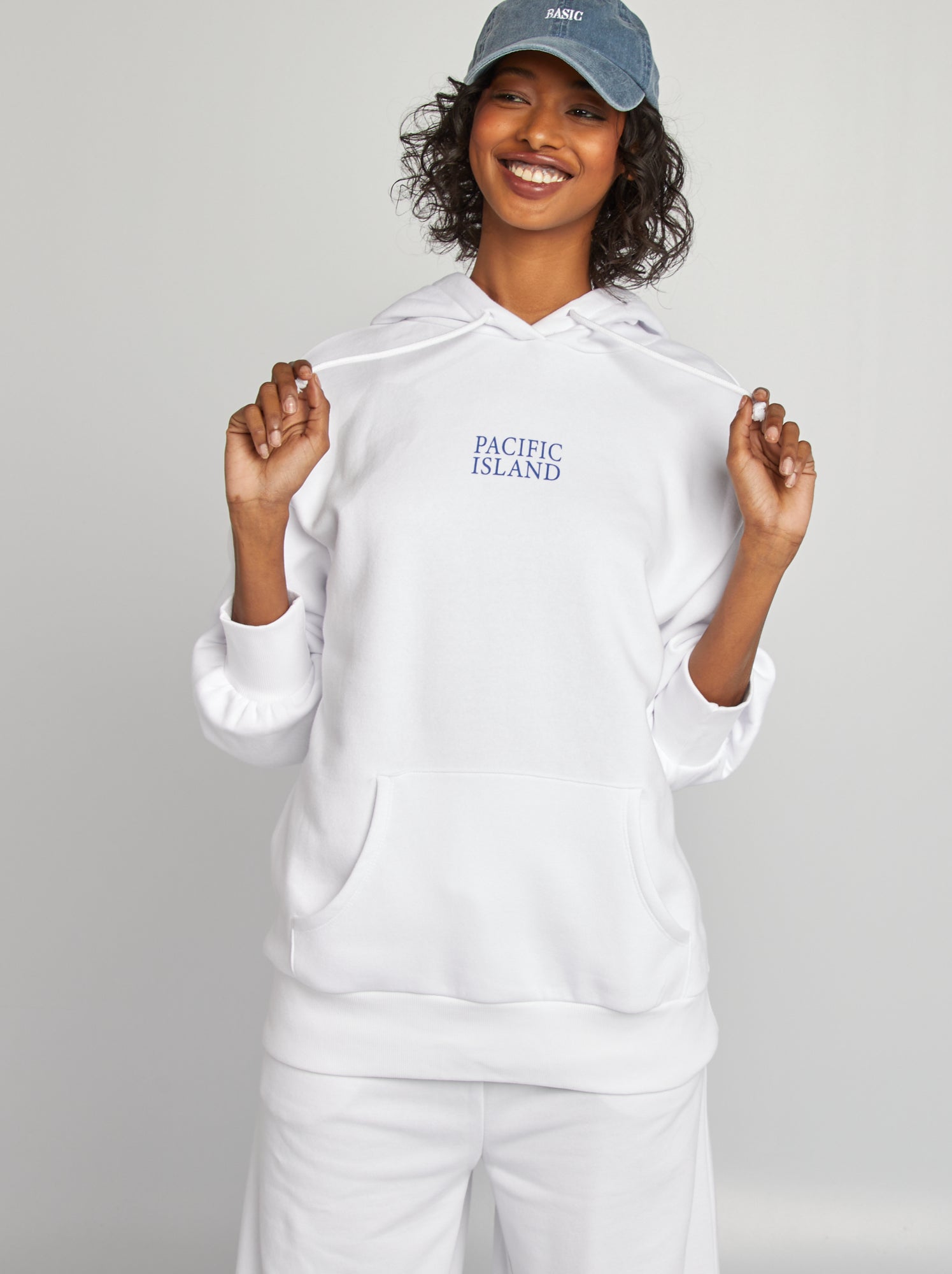 sweat-a-capuche-blanc-femme-439iim-1.jpg
