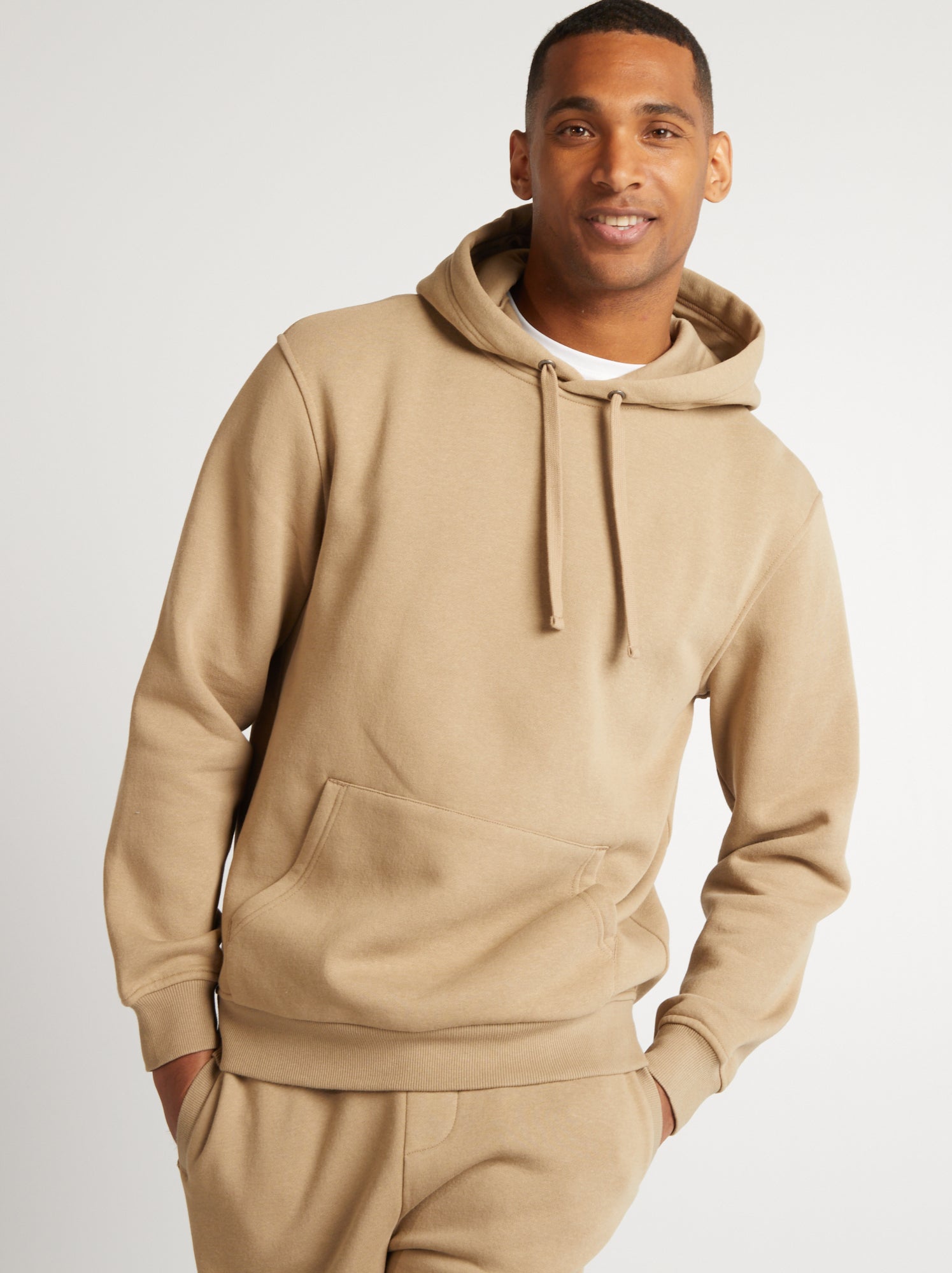 sweat-capuche-beige-341vhh-1.jpg