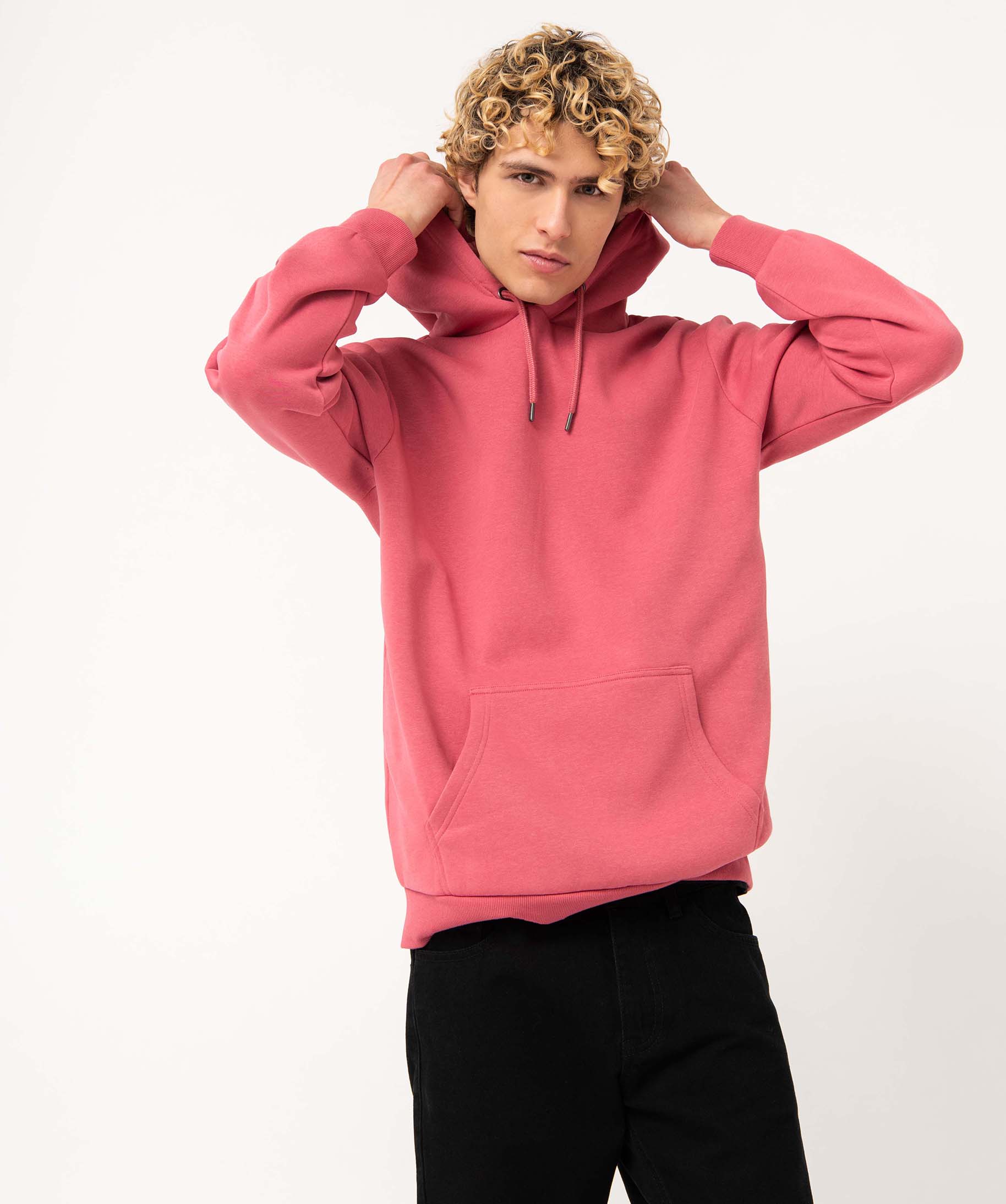 sweat-capuche-homme-rose-436ukv-1.jpg