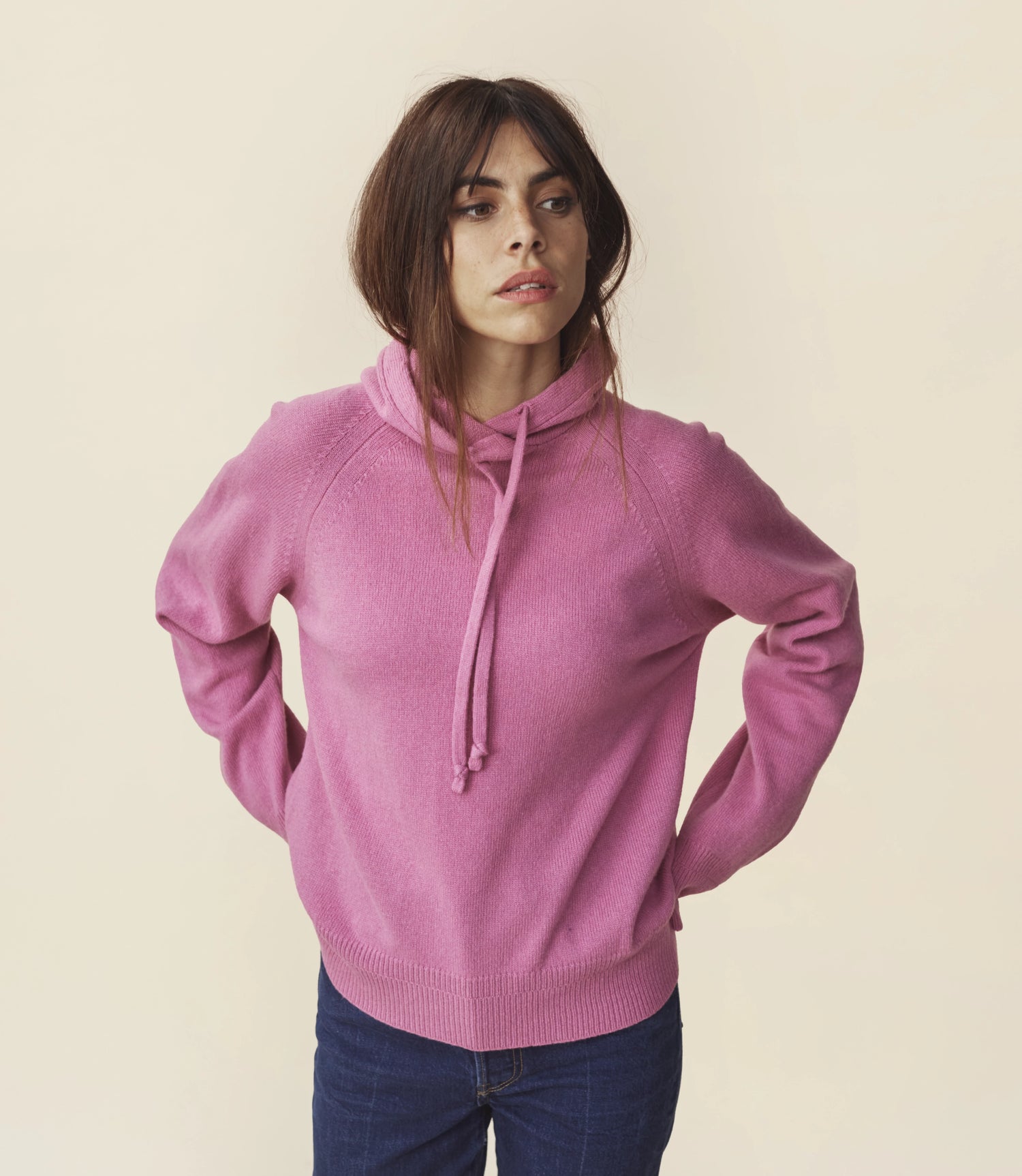 sweat-capuche-rose-femme-878esv-1.jpg
