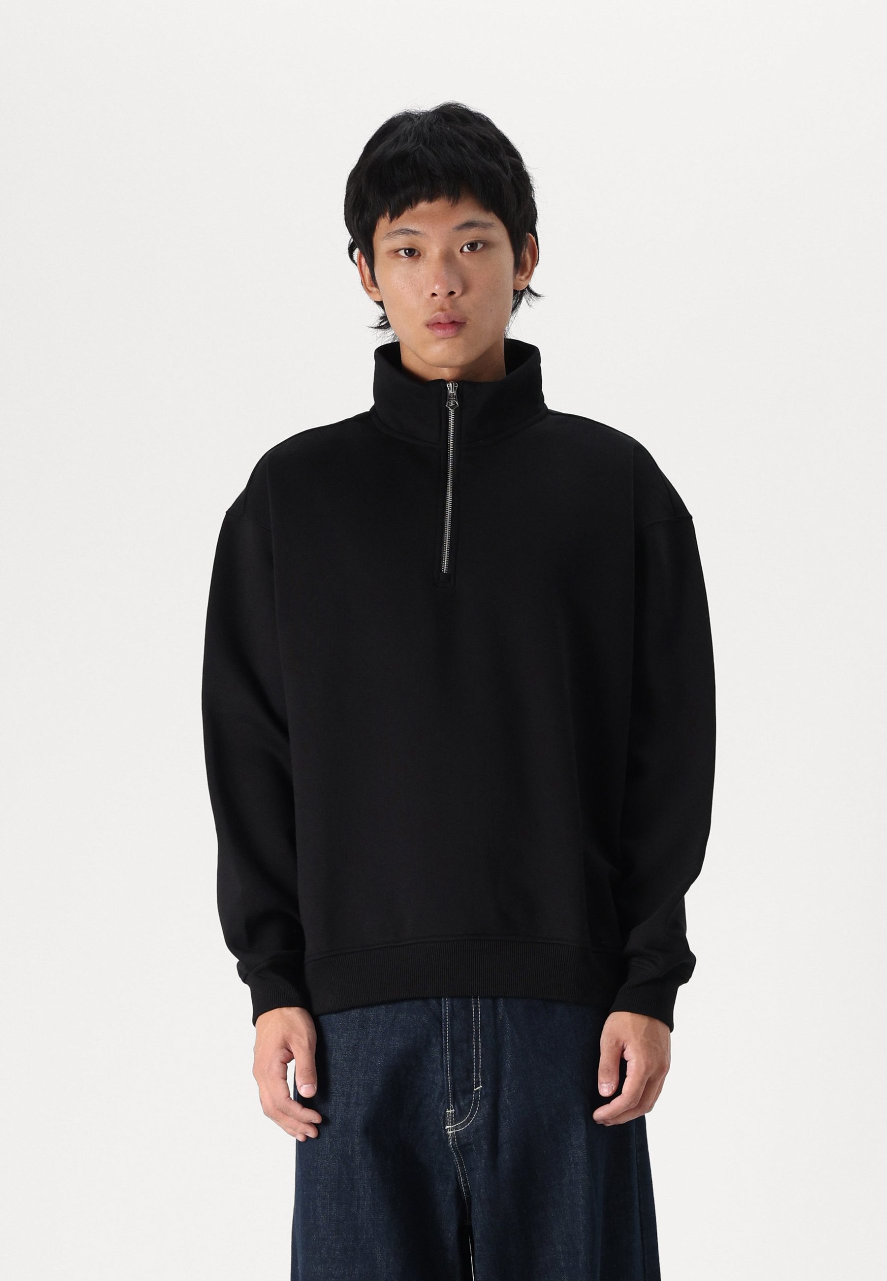 sweat-half-zip-975ciz-1.jpg