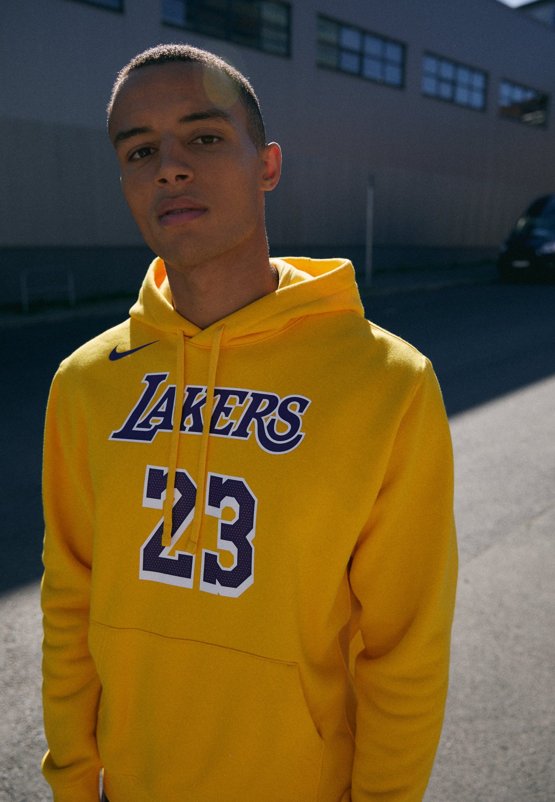 sweat-lakers-homme-298jph-1.jpg